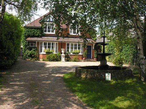 Frasers Battlesbridge Exterior foto